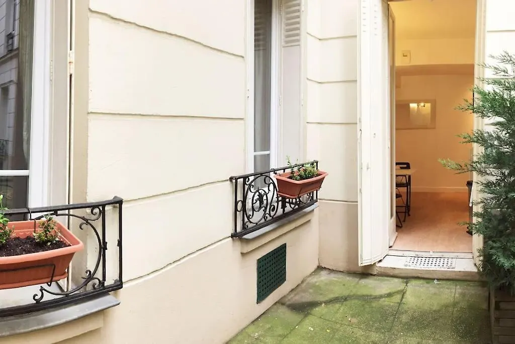 Appartement Parisien 0*, Paris France