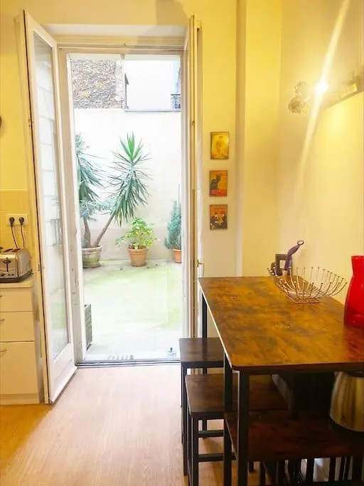 Apartment Appartement Parisien